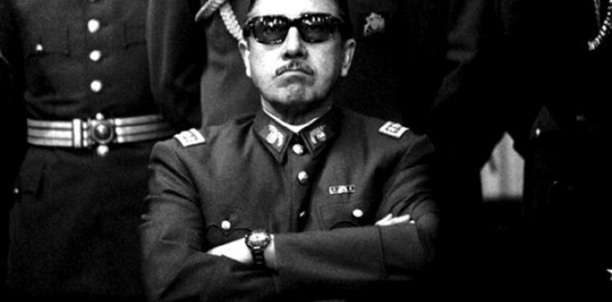 Pinochetismo y Democracia